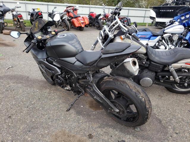 2021 SUZUKI GSX-R1000 JS1DM11B1M7100059