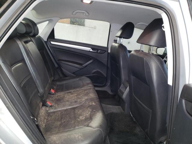 2015 VOLKSWAGEN PASSAT S 1VWAT7A35FC115744