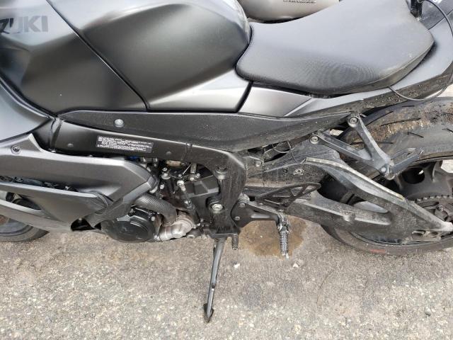 2021 SUZUKI GSX-R1000 JS1DM11B1M7100059