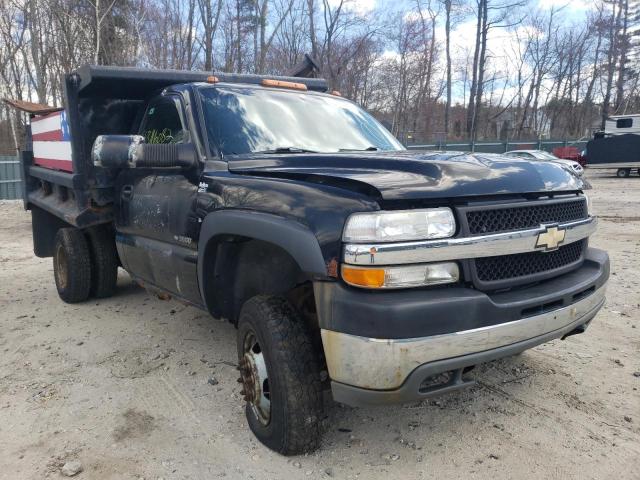 Salvage trucks for sale at Candia, NH auction: 2002 Chevrolet Silverado