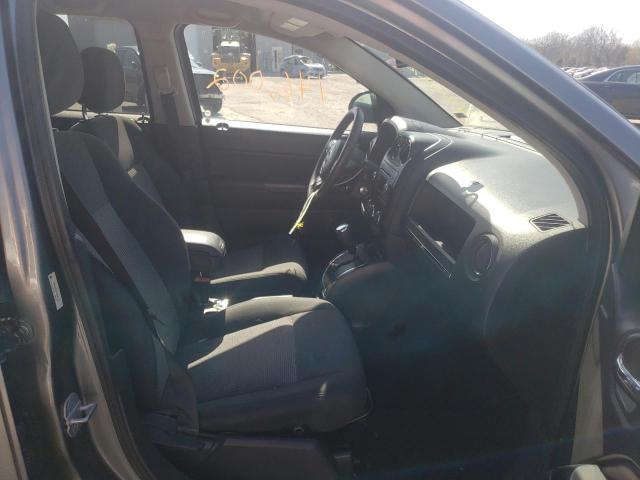 Фото: 1C4NJDBBXCD506974 - 5