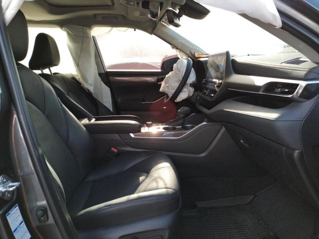 2022 TOYOTA HIGHLANDER 5TDDZRBH6NS184895