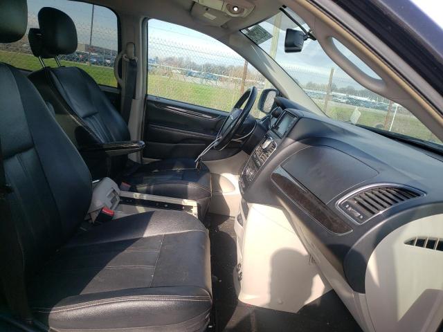 2015 CHRYSLER TOWN & COU 2C4RC1BG8FR706355