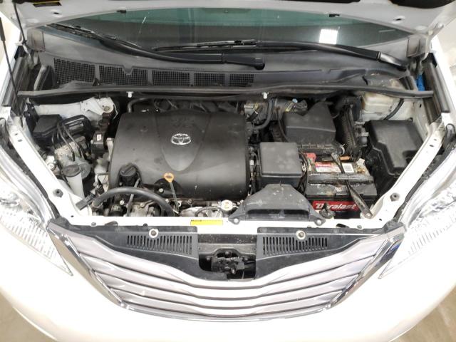 2017 TOYOTA SIENNA XLE 5TDYZ3DC7HS876703