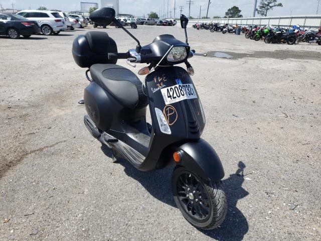Salvage motorcycles for sale at New Orleans, LA auction: 2020 Piaggio LT 50