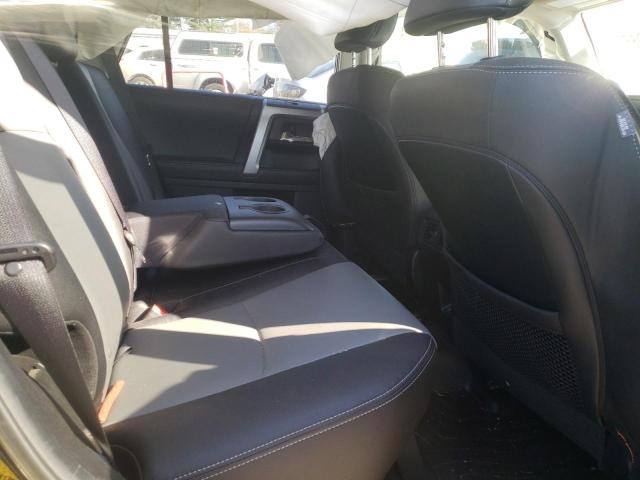2020 TOYOTA 4RUNNER SR JTEBU5JR0L5761329