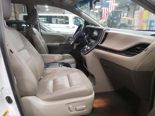 2017 TOYOTA SIENNA XLE 5TDYZ3DC7HS876703
