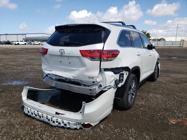 2019 TOYOTA HIGHLANDER 5TDKZRFH2KS555919
