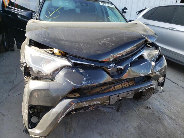 2017 TOYOTA RAV4 XLE 2T3RFREV2HW668887