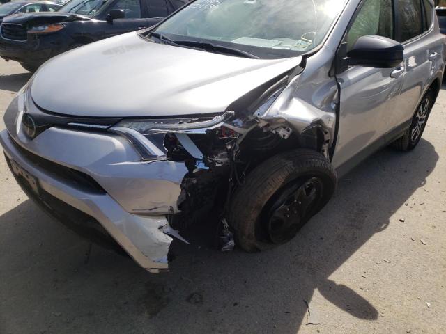 2018 TOYOTA RAV4 LE JTMBFREV5JJ225185