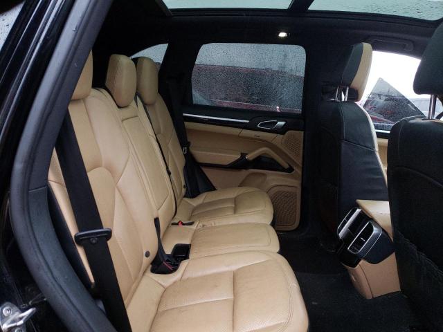 2016 PORSCHE CAYENNE WP1AA2A29GLA05430