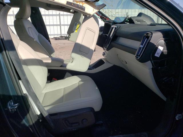 2021 VOLVO XC40 T5 MO YV4162UK8M2493945