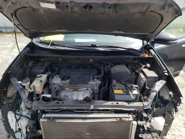 2015 TOYOTA RAV4 XLE JTMRFREV1FD132202