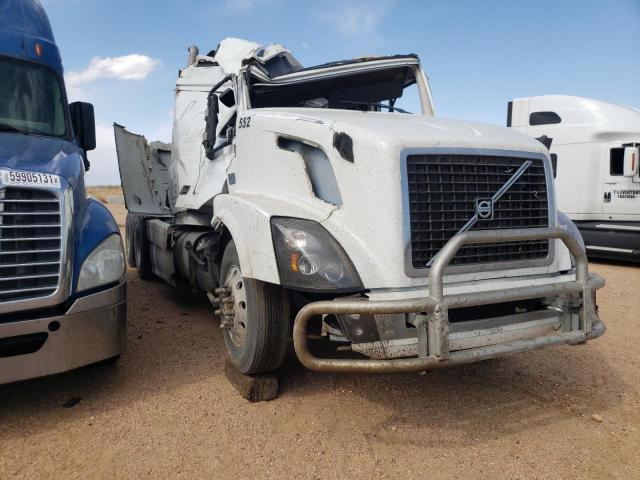 Salvage cars for sale from Copart Colorado Springs, CO: 2016 Volvo VN VNL
