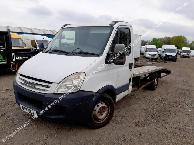 VIN: ZCFC3571205869479 Auction: COPART UK Lot: 41414712 Location: WOLVERHAMPTON ZCFC3571205869479 IVEC DAILY 2011 WHITE Photo 1