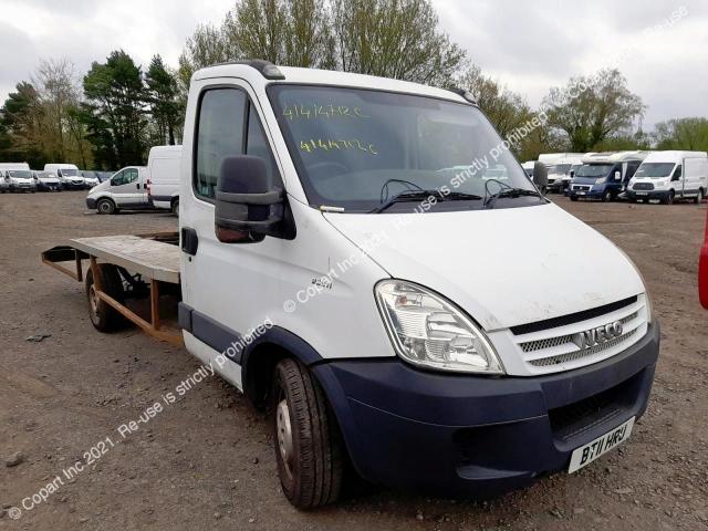 VIN: ZCFC3571205869479 Auction: COPART UK Lot: 41414712 Location: WOLVERHAMPTON ZCFC3571205869479 IVEC DAILY 2011 WHITE Photo 2