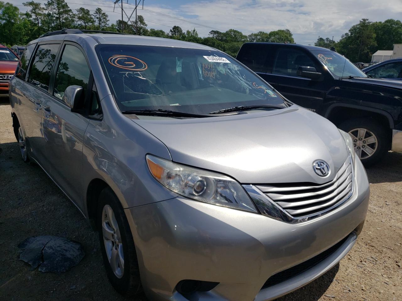 Toyota Sienna 2015