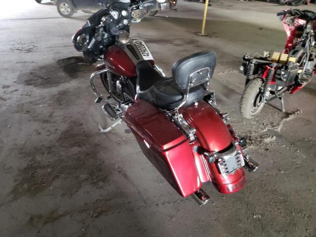 2010 HARLEY-DAVIDSON FLHX 1HD1KB415AB640285