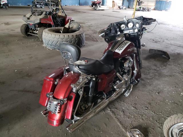 2010 HARLEY-DAVIDSON FLHX 1HD1KB415AB640285