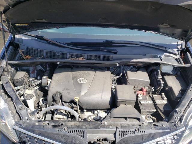 2019 TOYOTA SIENNA SE 5TDXZ3DC7KS966310