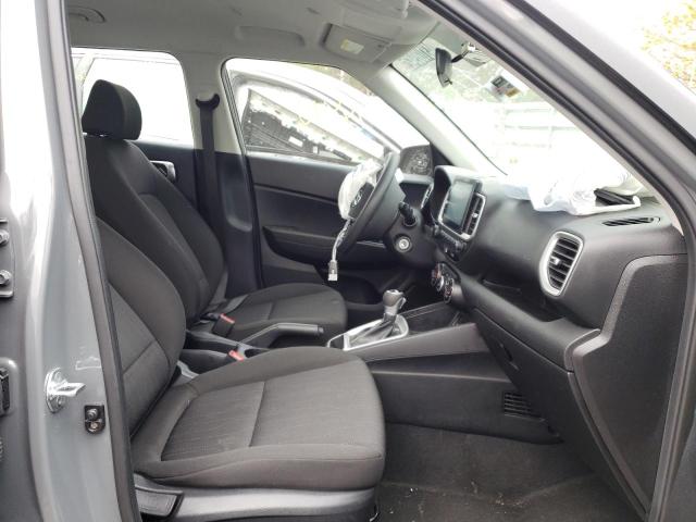 2021 HYUNDAI VENUE SE KMHRB8A32MU093946