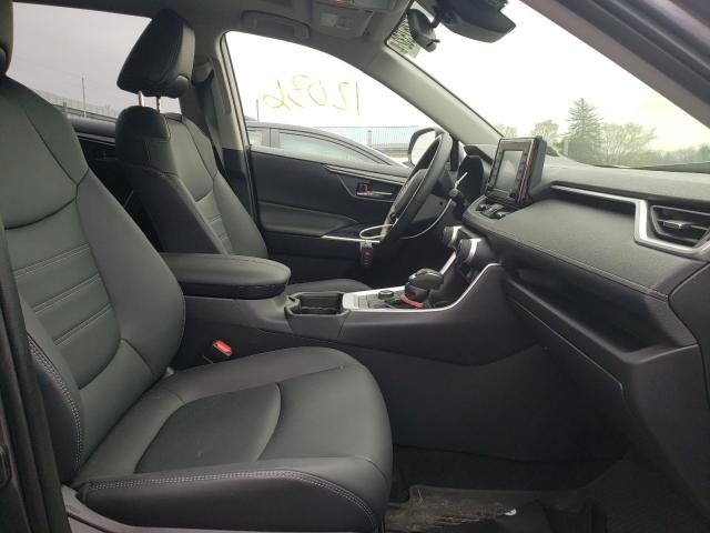 2021 TOYOTA RAV4 XLE P JTMB6RFV3MD039632