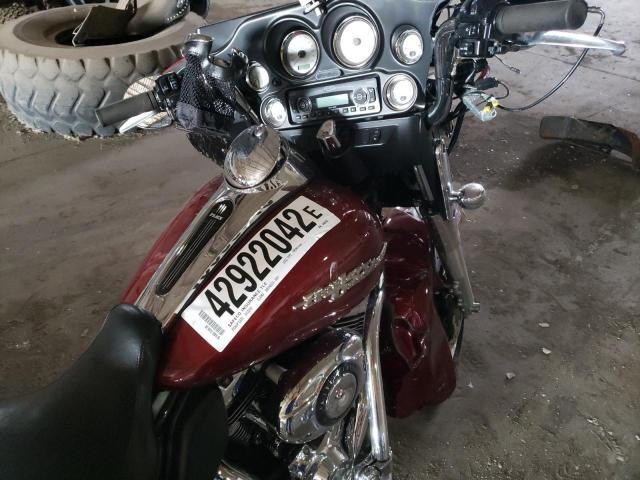 2010 HARLEY-DAVIDSON FLHX 1HD1KB415AB640285