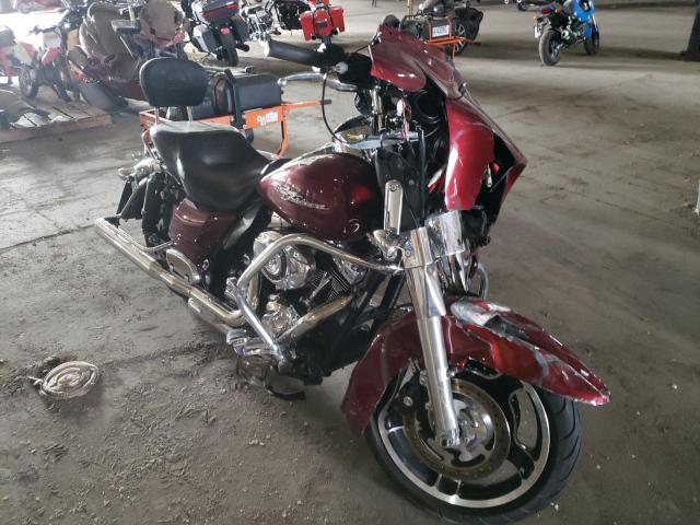 2010 HARLEY-DAVIDSON FLHX 1HD1KB415AB640285