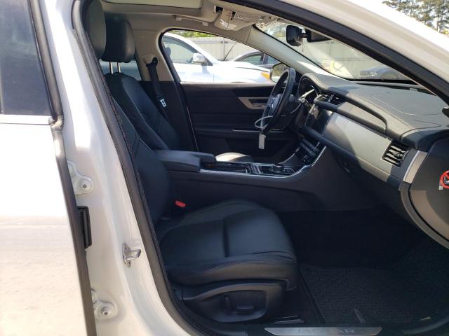 2017 JAGUAR XF SAJBR4BV0HCY33176