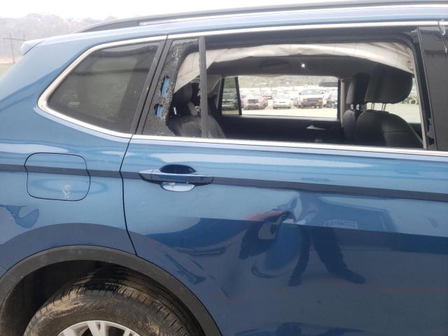 2018 VOLKSWAGEN TIGUAN SE 3VV2B7AX7JM010094