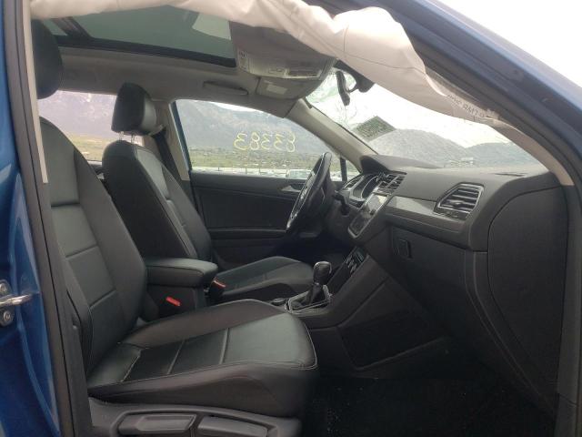 2018 VOLKSWAGEN TIGUAN SE 3VV2B7AX7JM010094