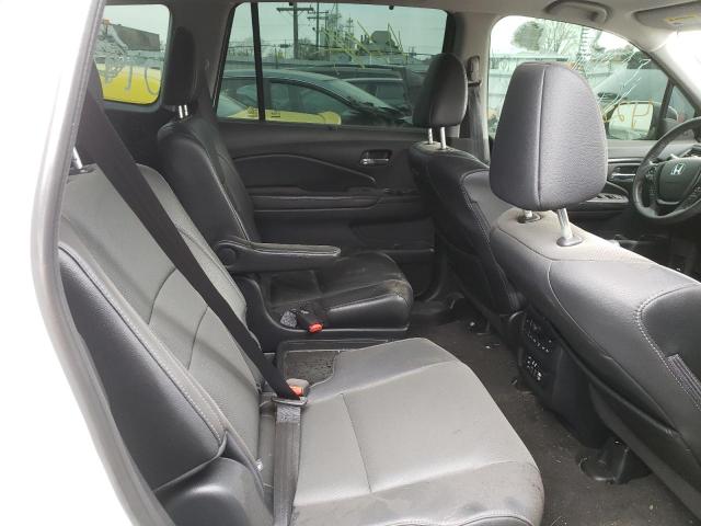 2018 HONDA PILOT ELIT 5FNYF6H05JB017999