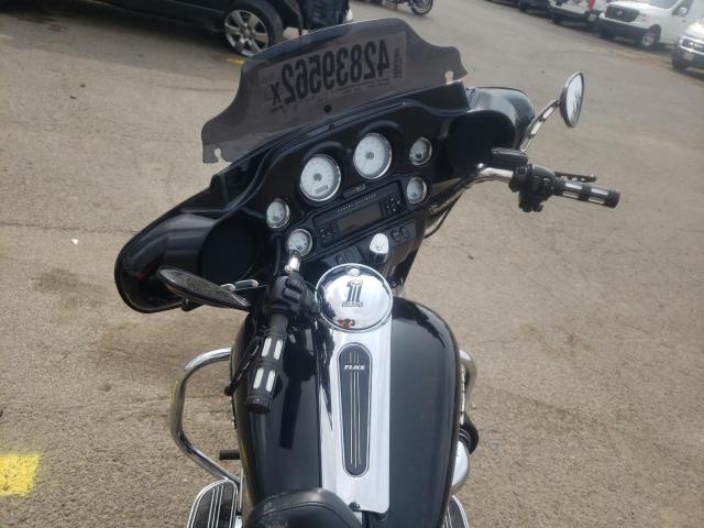 2009 HARLEY-DAVIDSON FLHX 1HD1KB4179Y677380