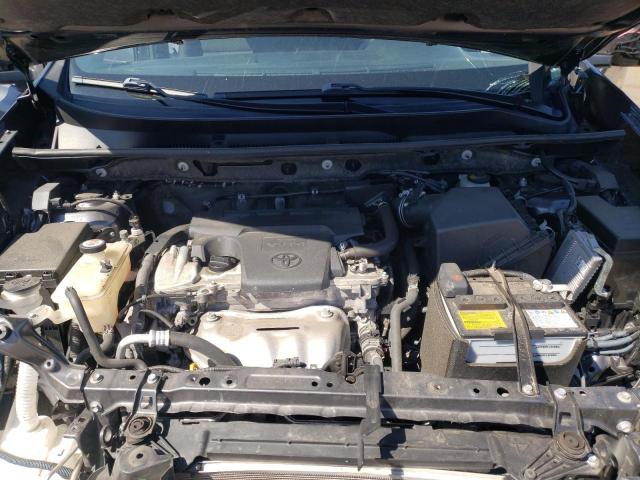 2017 TOYOTA RAV4 LE JTMBFREV3HJ105041