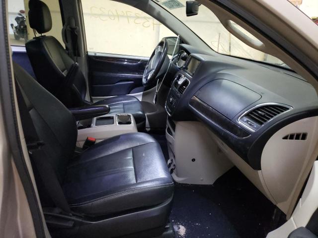 2016 CHRYSLER TOWN & COU 2C4RC1BG1GR214008