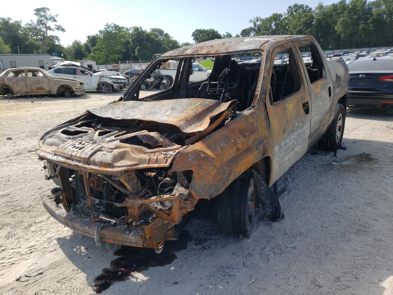 2007 Honda Ridgeline - Image 2