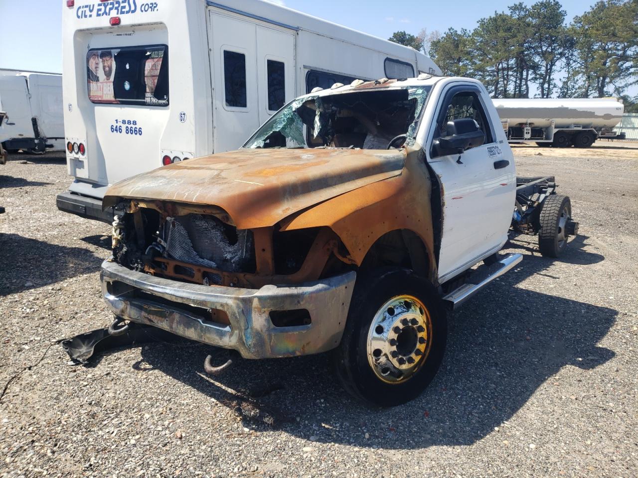 2018 RAM 5500 - Image 2