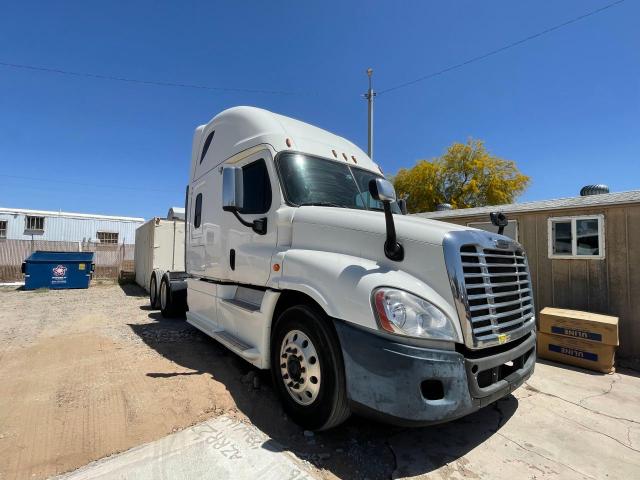 Freightliner salvage cars for sale: 2013 Freightliner Cascadia 1