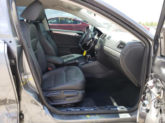 2018 VOLKSWAGEN JETTA SE 3VWDB7AJ4JM257069