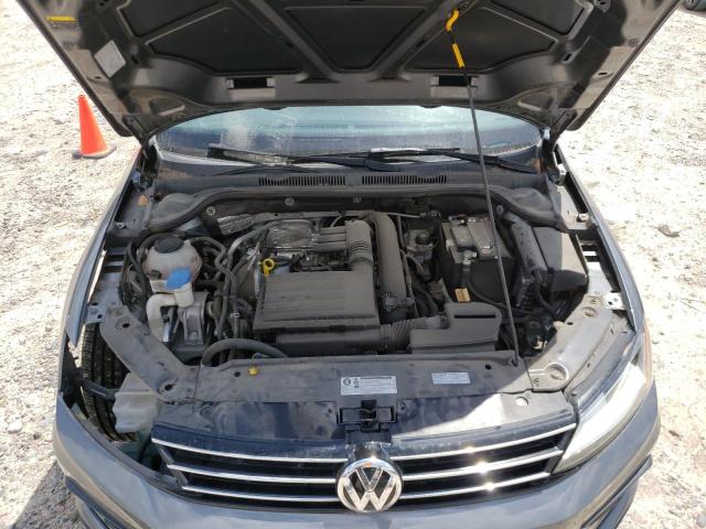2018 VOLKSWAGEN JETTA SE 3VWDB7AJ4JM257069
