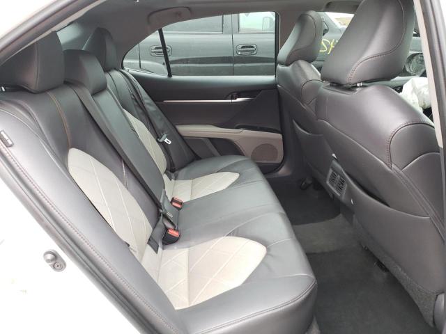 2018 TOYOTA CAMRY L 4T1B11HK7JU666196
