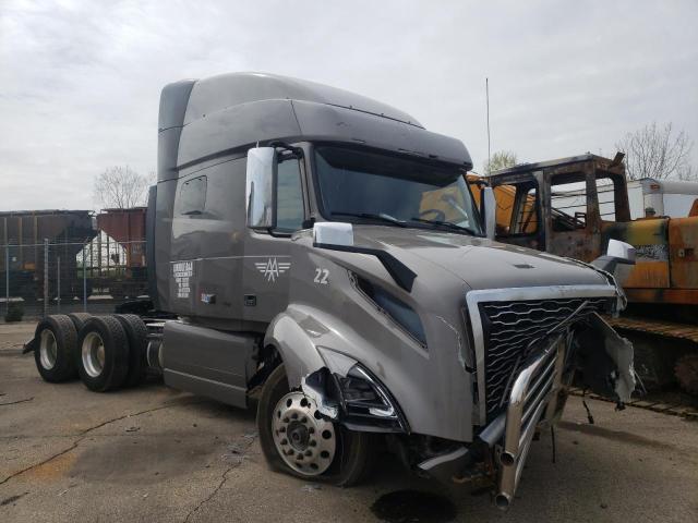 Salvage cars for sale from Copart Moraine, OH: 2020 Volvo VN VNL