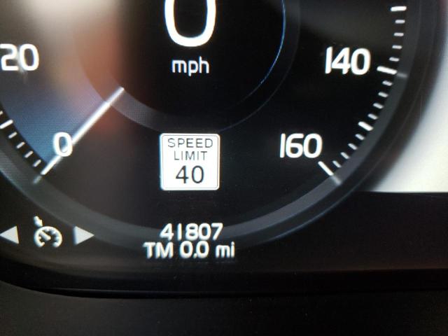 2019 VOLVO XC60 T6 R- LYVA22RM6KB317383