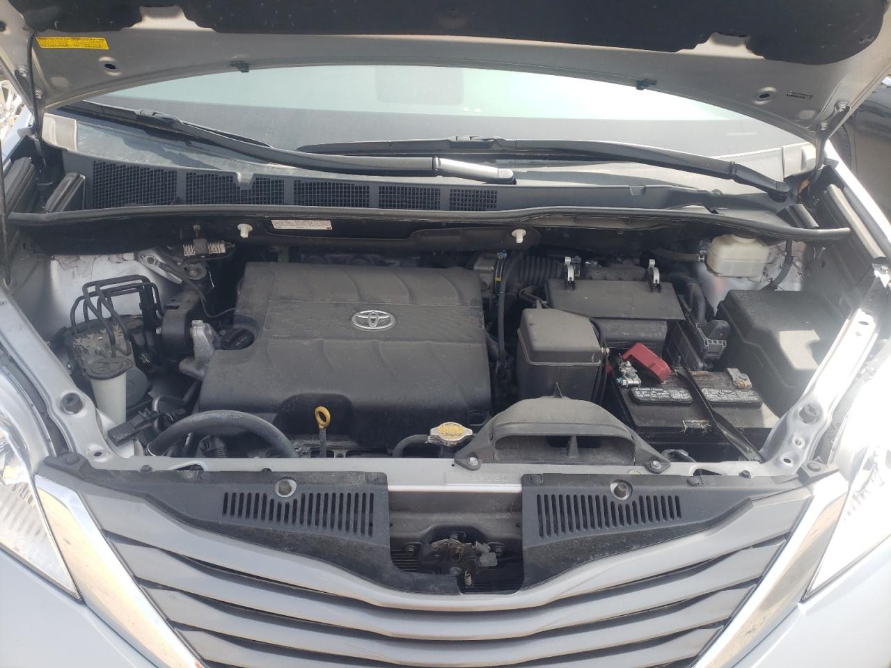 Toyota Sienna xle 2014