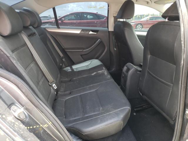 2018 VOLKSWAGEN JETTA SE 3VWDB7AJ4JM257069
