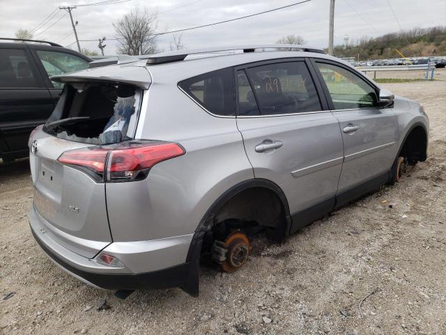 2018 TOYOTA RAV 4 JTMWFREV0JJ167424