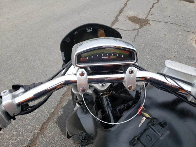 2006 SUZUKI M109R / VZ JS1VY53A562103695