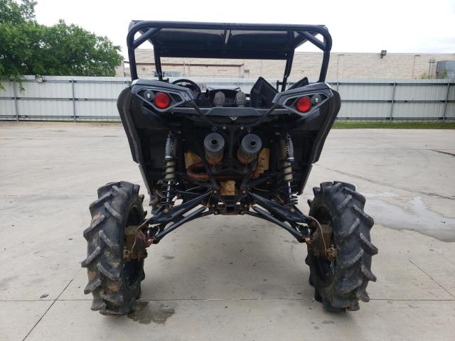 2018 CAN-AM MAVERICK 3JBPWAP27JJ000090
