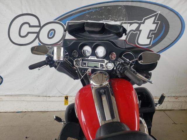 2011 HARLEY-DAVIDSON FLHTK 1HD1KEM17BB674179