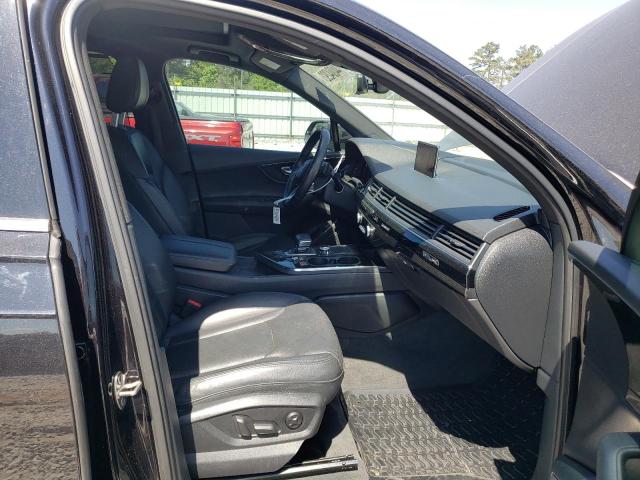 2017 AUDI Q7 WA1VAAF72HD024084
